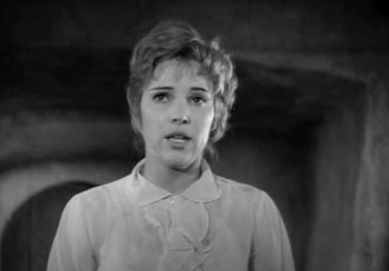 Susanne Christian in der Schlussszene von "Paths of Glory" vor der Kamera ihres späteren Ehemanns Stanley Kubrick