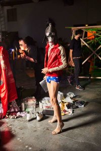 大卫-诺尔和K先生在背景中化妆 | Le bal rêvé du bal rêvé du bal rêvé | 阿尔贝托-索贝利在Générateur（Gentilly）的演出 | 照片 © Bruno Levy | 2016